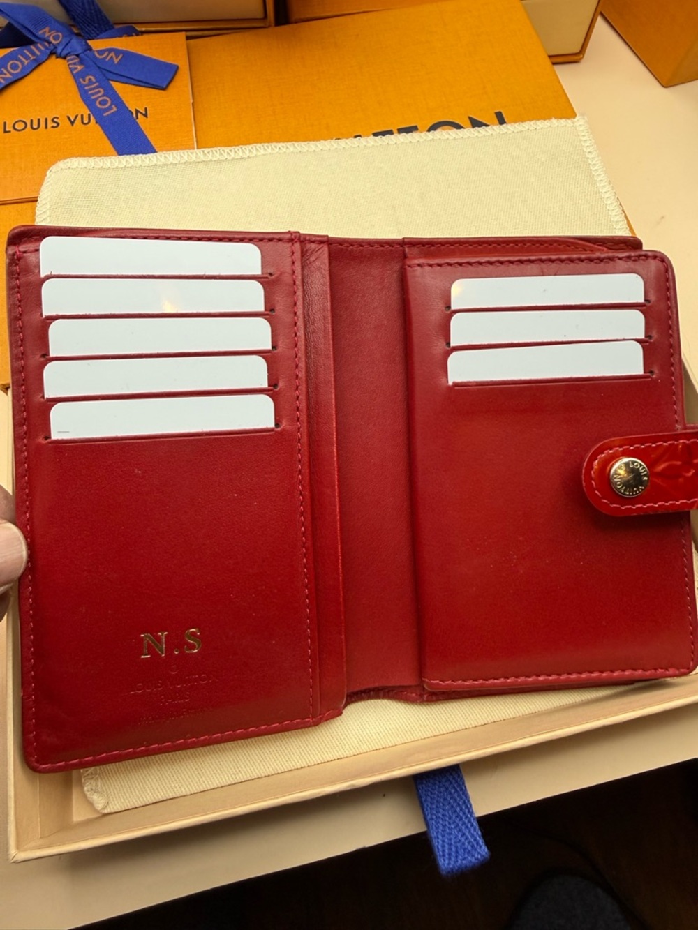 Louis Vuitton Red Vernis Monogram Patent Leather Wallet - Picture 5 of 12